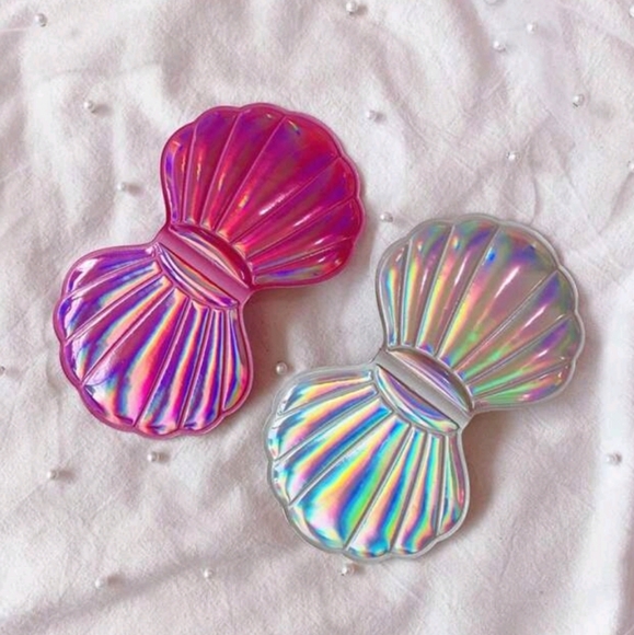 Mermaid Shell Compact - Picture 4 of 5